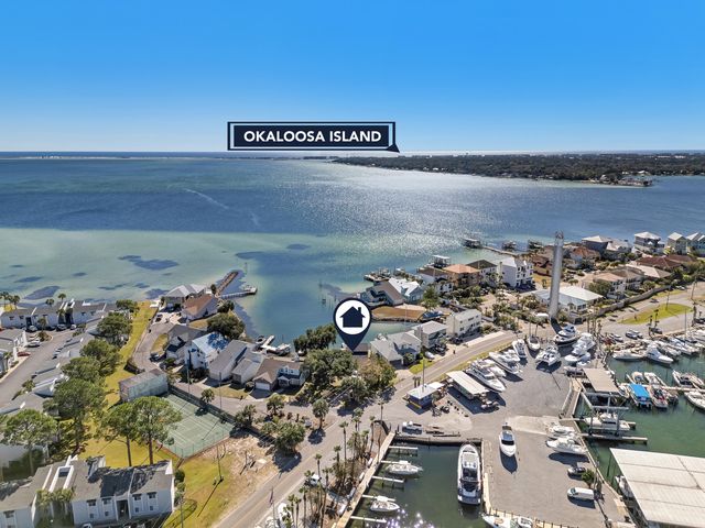 101 Port Drive, Shalimar, FL 32579