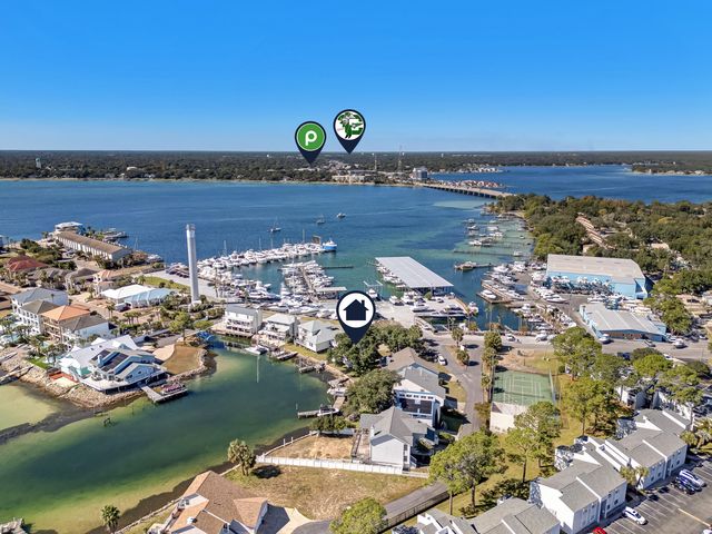 101 Port Drive, Shalimar, FL 32579