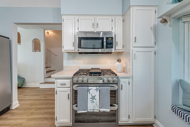 101 Port Drive, Shalimar, FL 32579