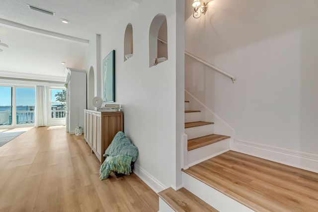 101 Port Drive, Shalimar, FL 32579