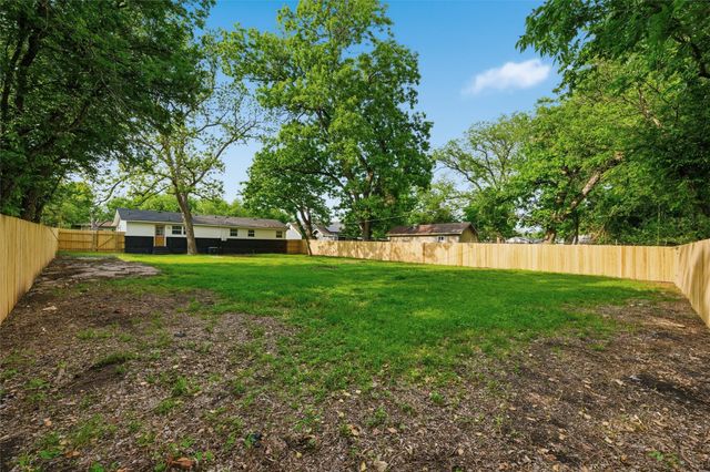 2512 Mckenzie Avenue, Waco, TX 76708