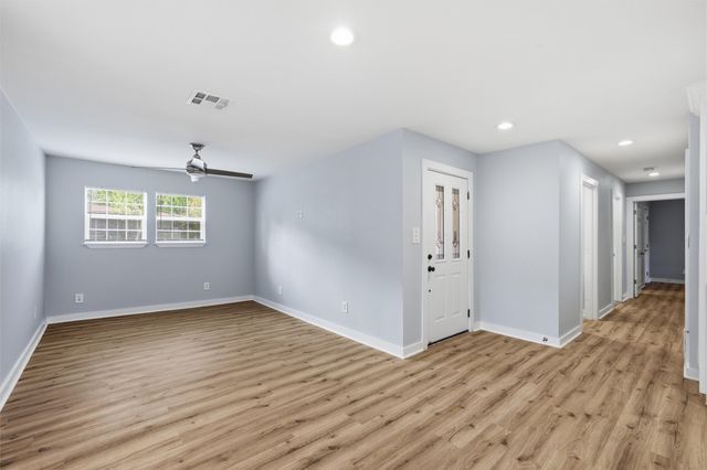 2512 Mckenzie Avenue, Waco, TX 76708