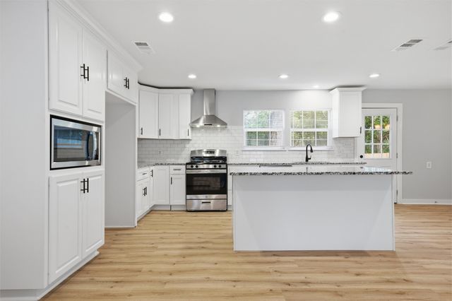 2512 Mckenzie Avenue, Waco, TX 76708