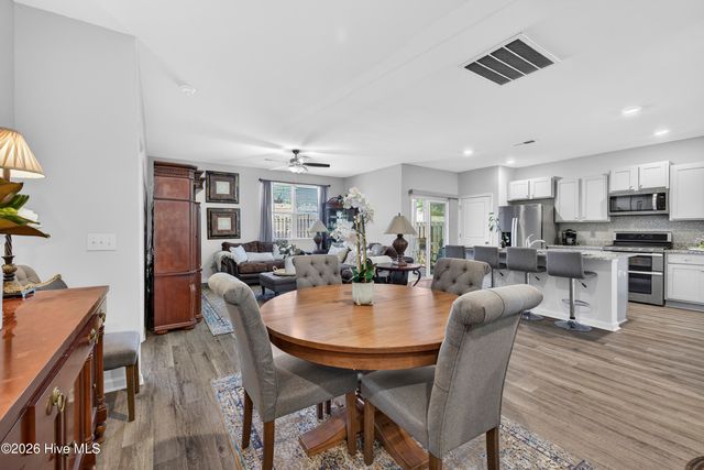 144 Windy Woods Way, Wilmington, NC 28401