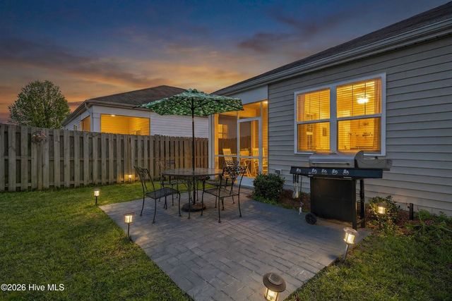 144 Windy Woods Way, Wilmington, NC 28401