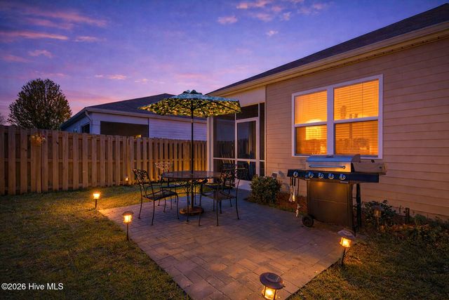 144 Windy Woods Way, Wilmington, NC 28401