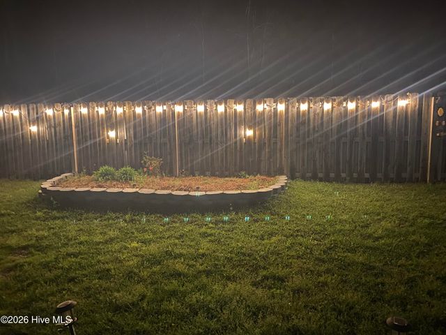 144 Windy Woods Way, Wilmington, NC 28401