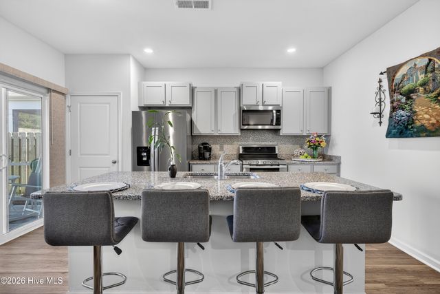 144 Windy Woods Way, Wilmington, NC 28401