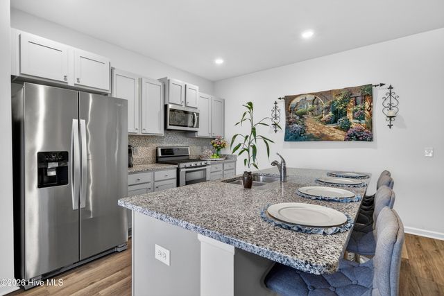 144 Windy Woods Way, Wilmington, NC 28401