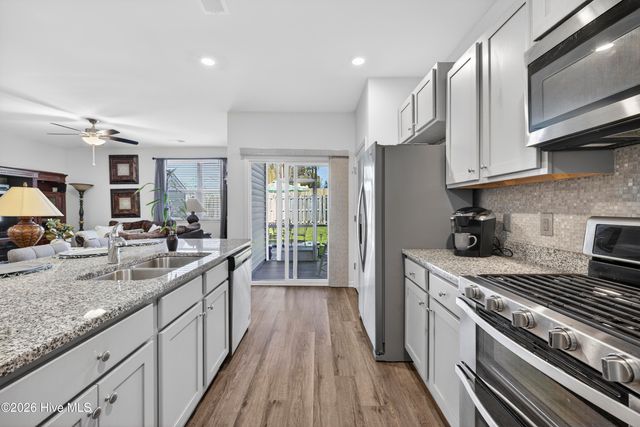 144 Windy Woods Way, Wilmington, NC 28401