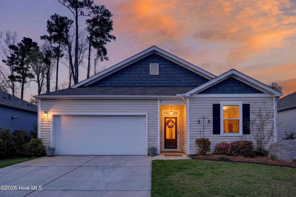 144 Windy Woods Way, Wilmington, NC 28401