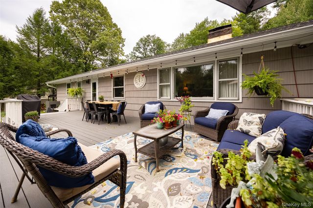 79 Hapeman Hill Road, Red Hook, NY 12571