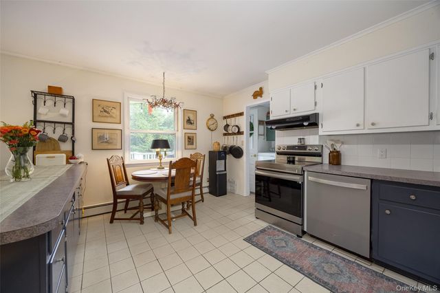 79 Hapeman Hill Road, Red Hook, NY 12571