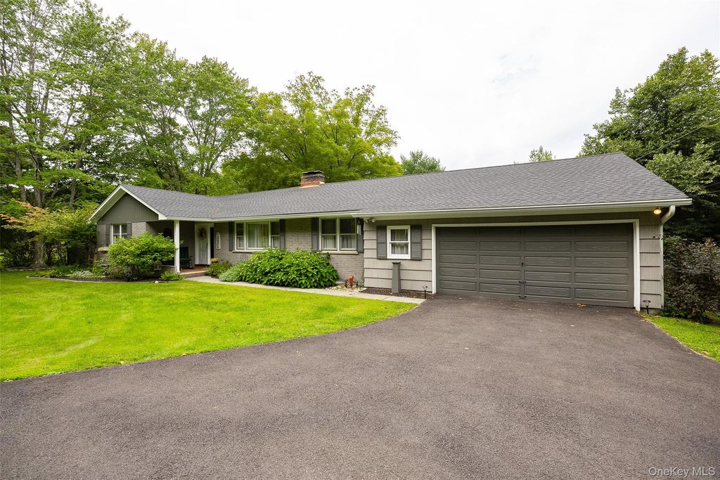 79 Hapeman Hill Road, Red Hook, NY 12571