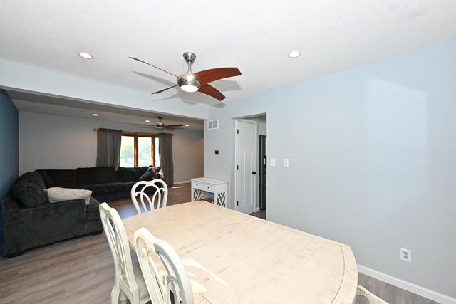10045 W Meadow DRIVE, Greenfield, WI 53228