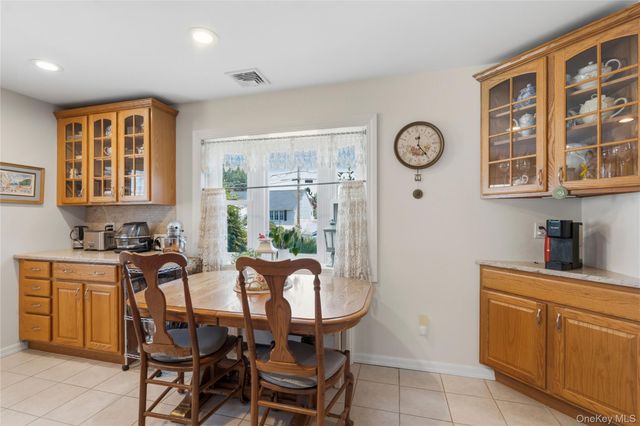 36 Liszt Street, Hicksville, NY 11801