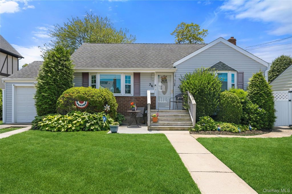 36 Liszt Street, Hicksville, NY 11801 — exterior