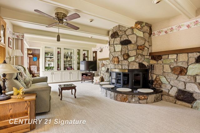 2961 Johns Drive, Saginaw, MI 48603