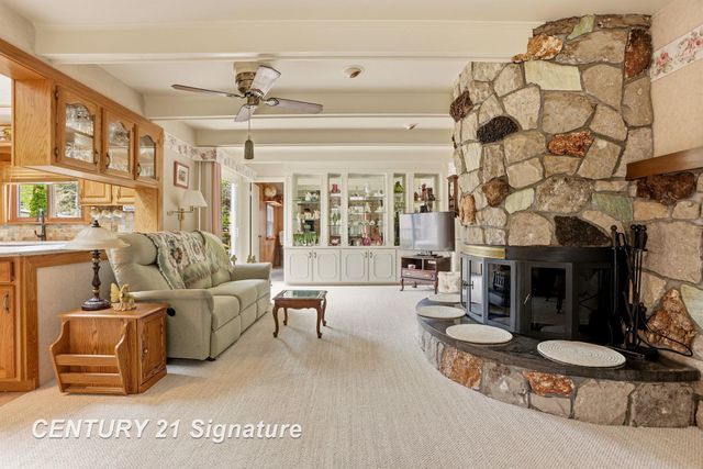 2961 Johns Drive, Saginaw, MI 48603