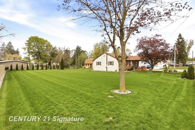 2961 Johns Drive, Saginaw, MI 48603