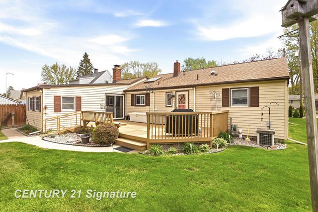 2961 Johns Drive, Saginaw, MI 48603