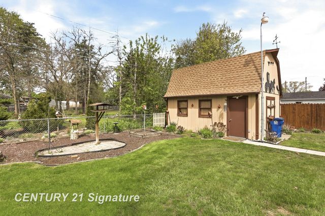 2961 Johns Drive, Saginaw, MI 48603