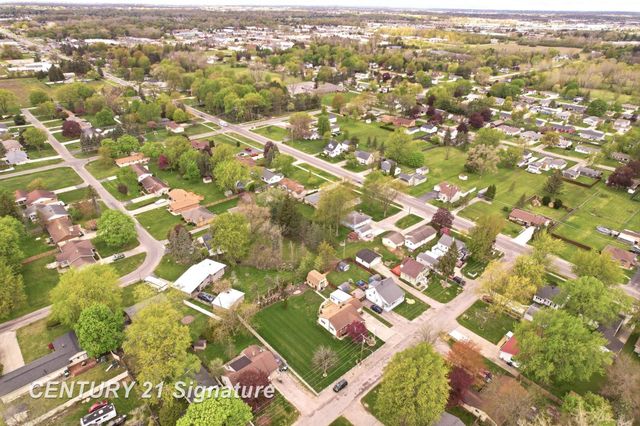 2961 Johns Drive, Saginaw, MI 48603