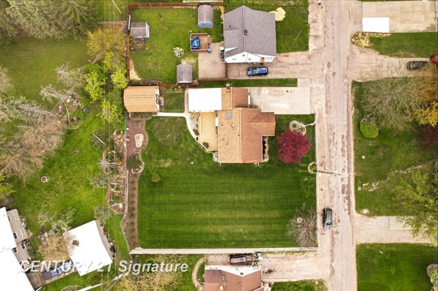 2961 Johns Drive, Saginaw, MI 48603