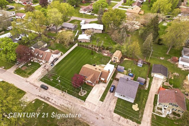 2961 Johns Drive, Saginaw, MI 48603