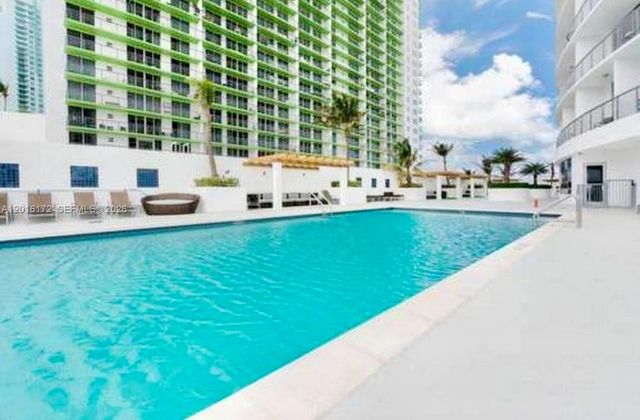 1750 N Bayshore Dr 1218, Miami, FL 33132