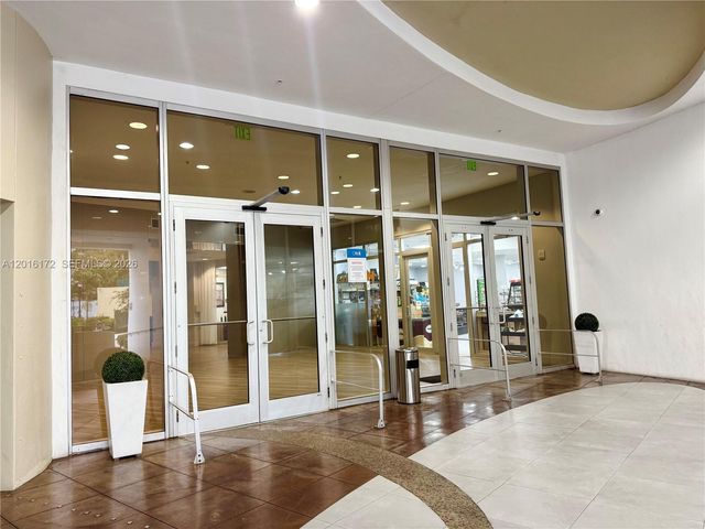 1750 N Bayshore Dr 1218, Miami, FL 33132