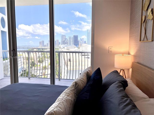 1750 N Bayshore Dr 1218, Miami, FL 33132