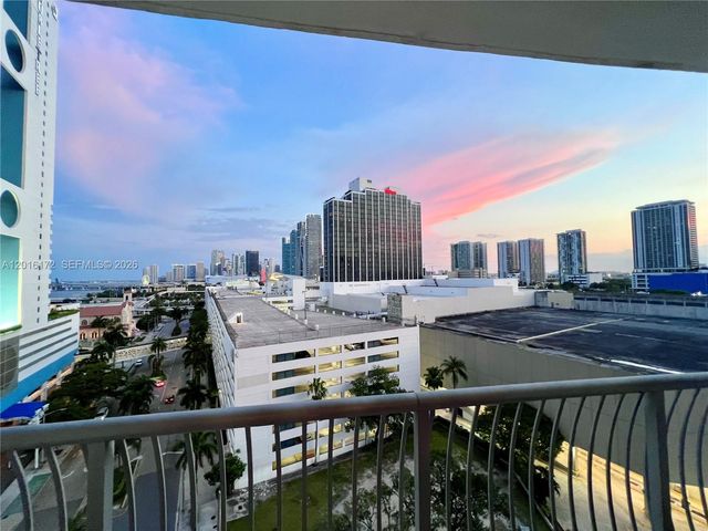 1750 N Bayshore Dr 1218, Miami, FL 33132