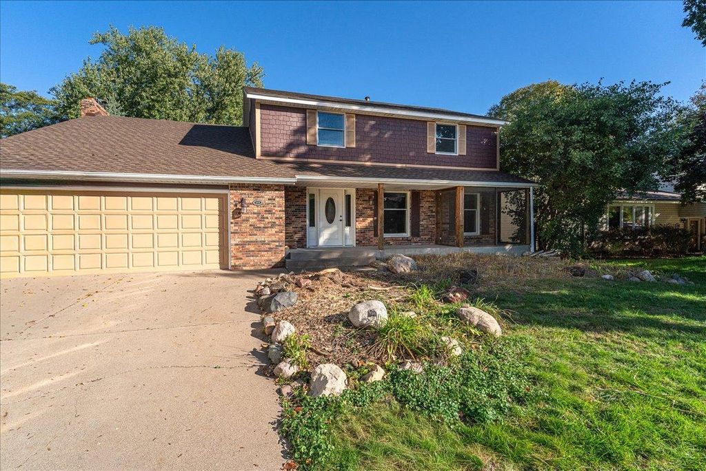 1331 Willow Circle, Roseville, MN 55113 — photo 2