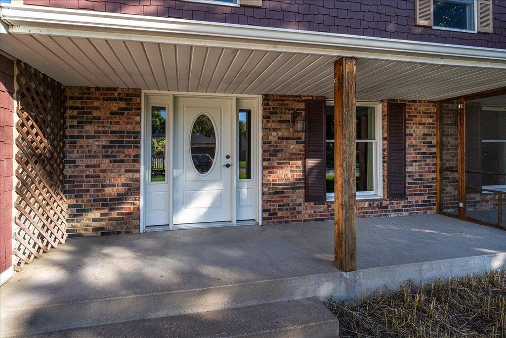 1331 Willow Circle, Roseville, MN 55113 — photo 4