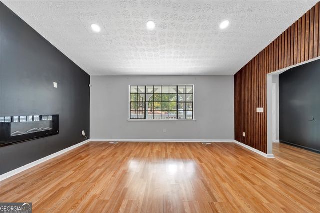 1505 Diplomat Drive, Riverdale, GA 30296