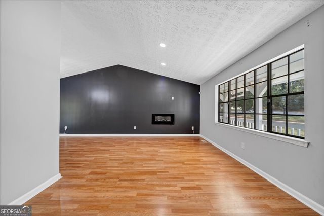1505 Diplomat Drive, Riverdale, GA 30296