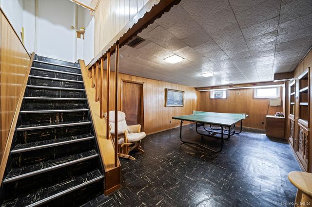 2897 Wynsum Avenue, Merrick, NY 11566