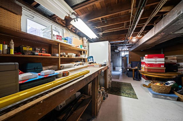 2897 Wynsum Avenue, Merrick, NY 11566