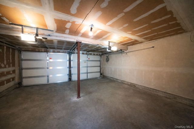 2897 Wynsum Avenue, Merrick, NY 11566