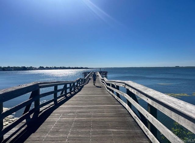 2897 Wynsum Avenue, Merrick, NY 11566