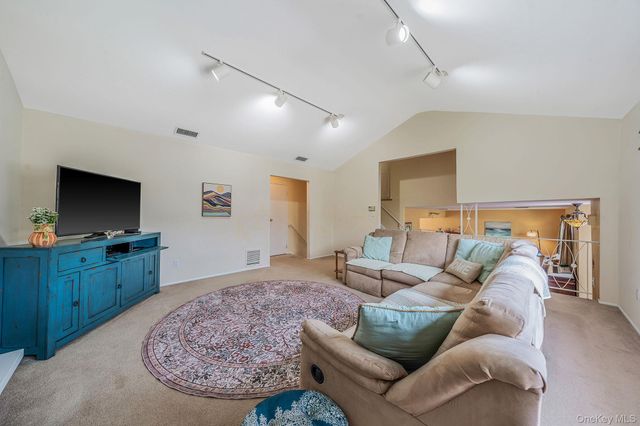 2897 Wynsum Avenue, Merrick, NY 11566