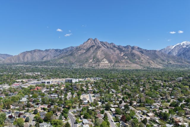 4851 S COLONY DR, Salt Lake City, UT 84117