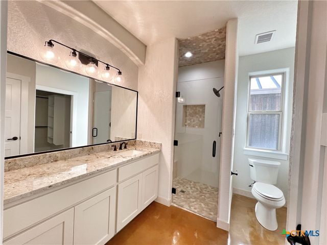 1690 Gruene Vineyard Crossing, New Braunfels, TX 78130