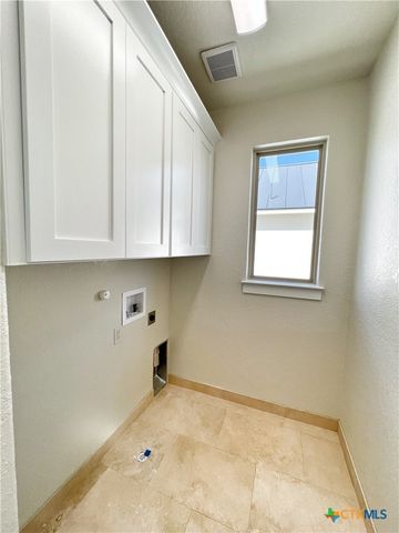 1690 Gruene Vineyard Crossing, New Braunfels, TX 78130