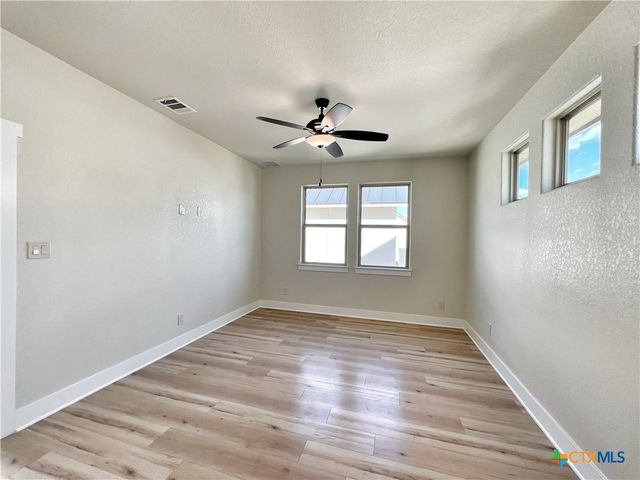 1690 Gruene Vineyard Crossing, New Braunfels, TX 78130