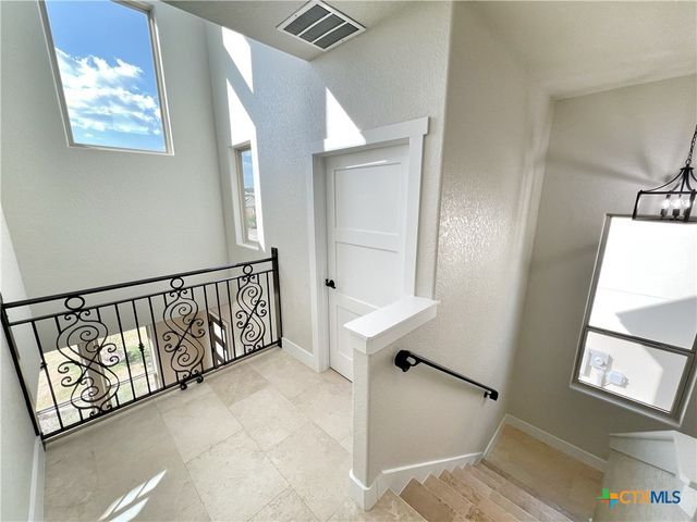 1690 Gruene Vineyard Crossing, New Braunfels, TX 78130