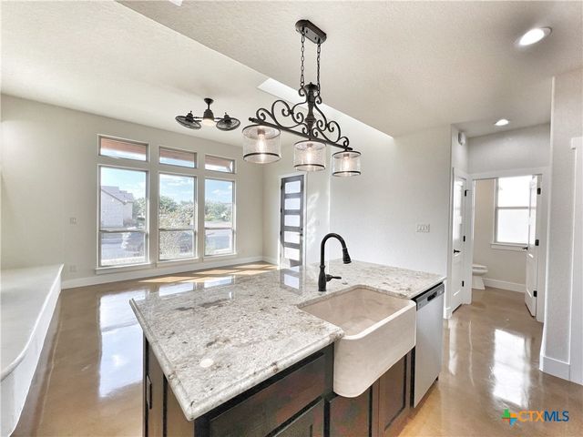 1690 Gruene Vineyard Crossing, New Braunfels, TX 78130