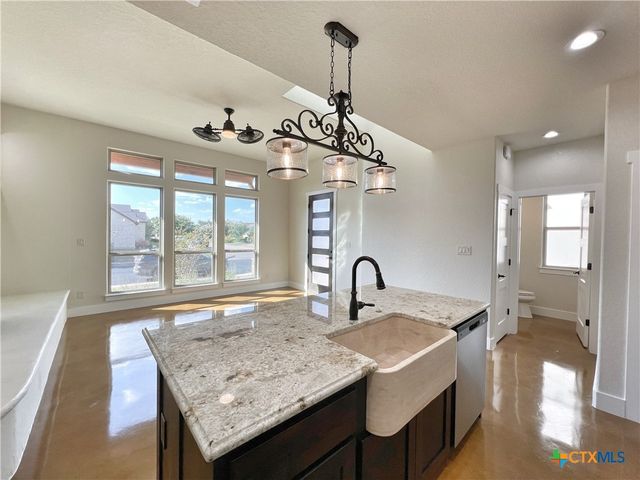 1690 Gruene Vineyard Crossing, New Braunfels, TX 78130