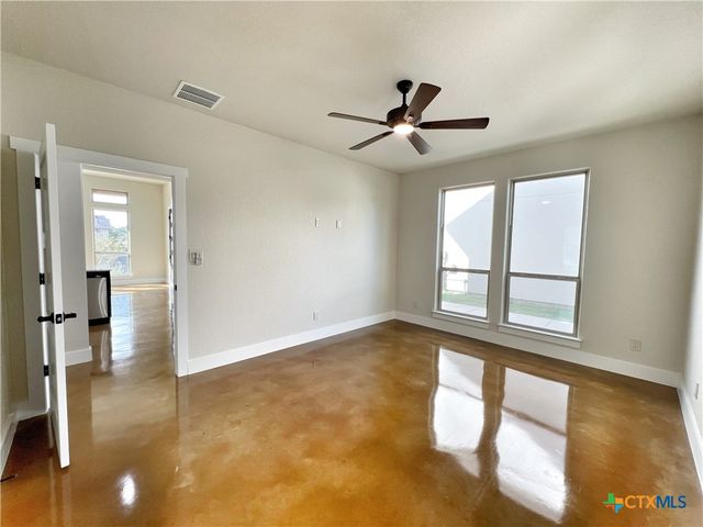 1690 Gruene Vineyard Crossing, New Braunfels, TX 78130